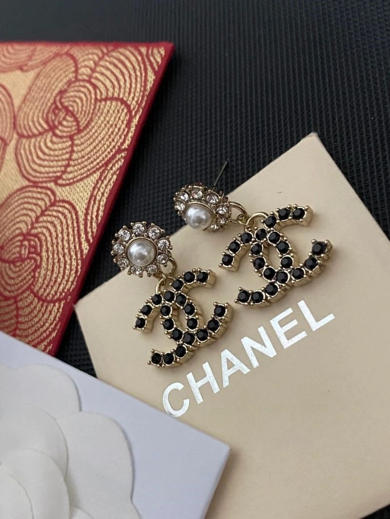 Chanel Earrings Fashionable 223842
