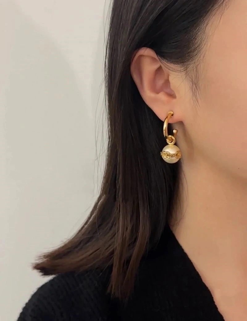 TechFriendly Chanel Earrings 223831