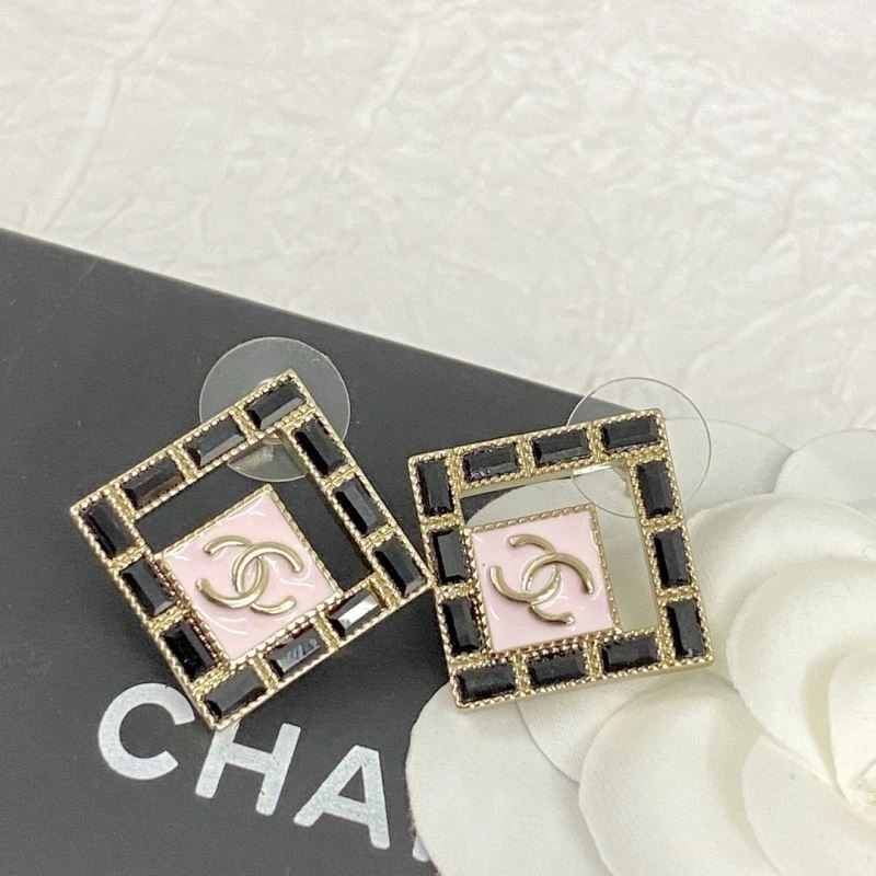 Lightweight Chanel Earrings 223839