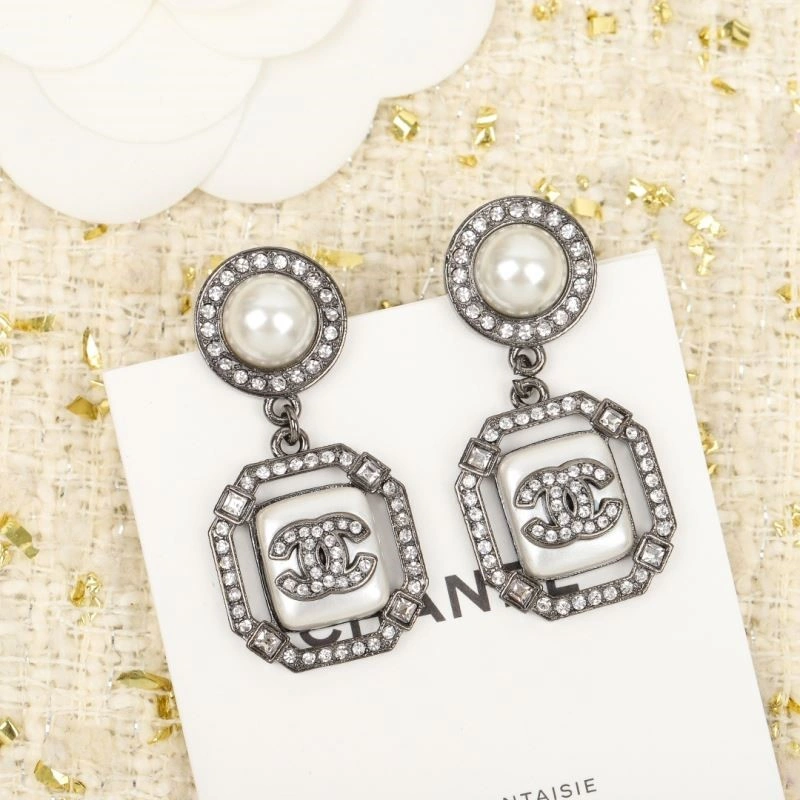 Refined Chanel Earrings 223887