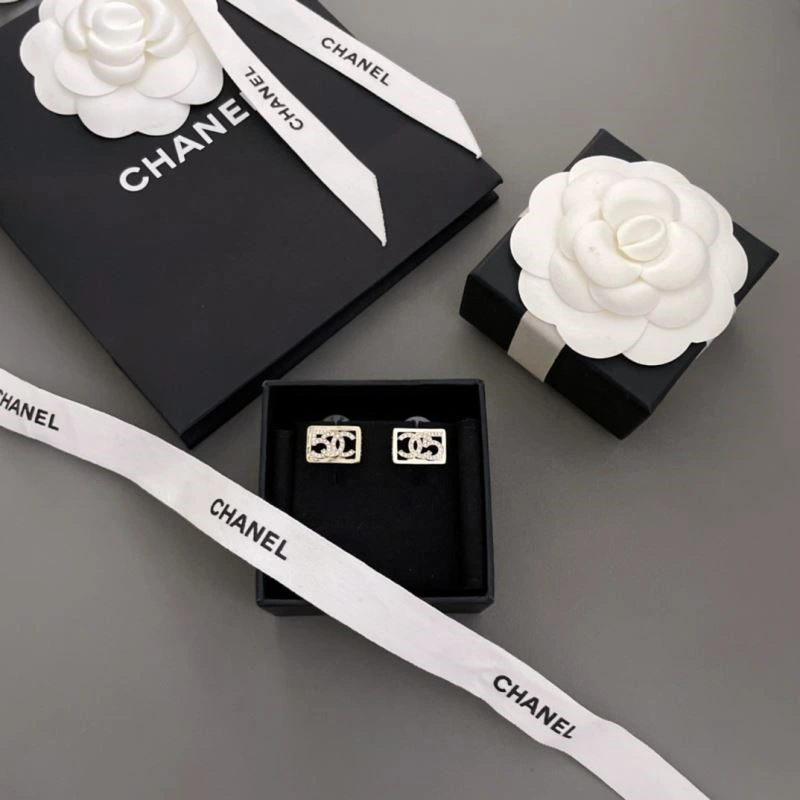WrinkleFree Chanel Earrings 223841