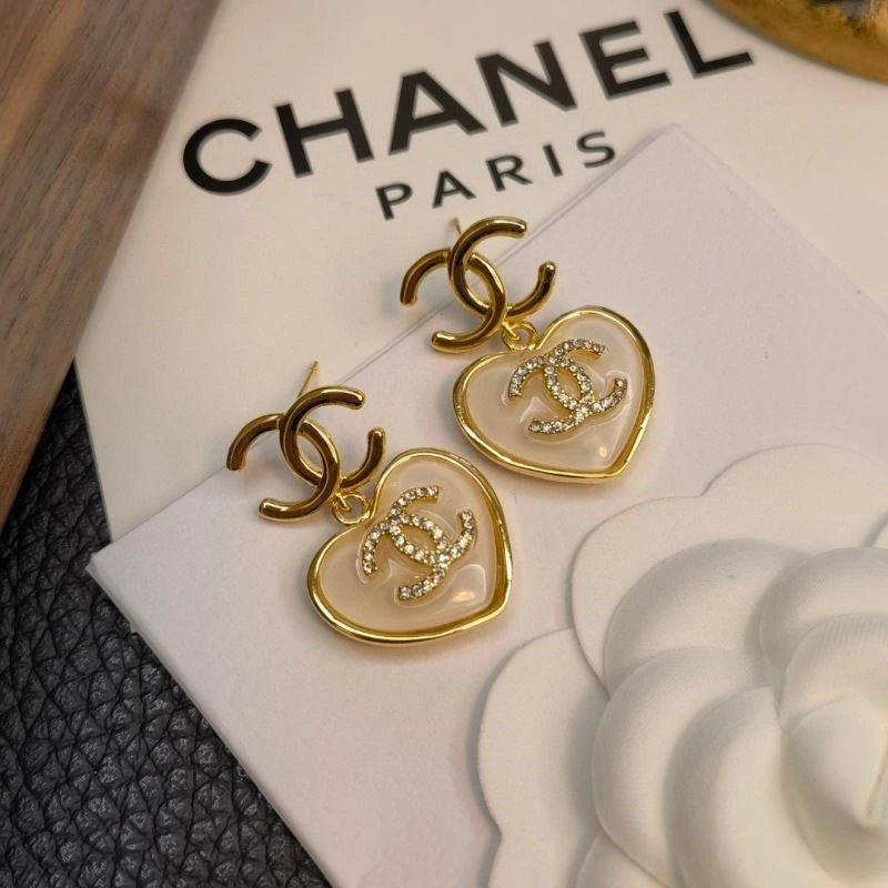 Comfortable Chanel Earrings 223807