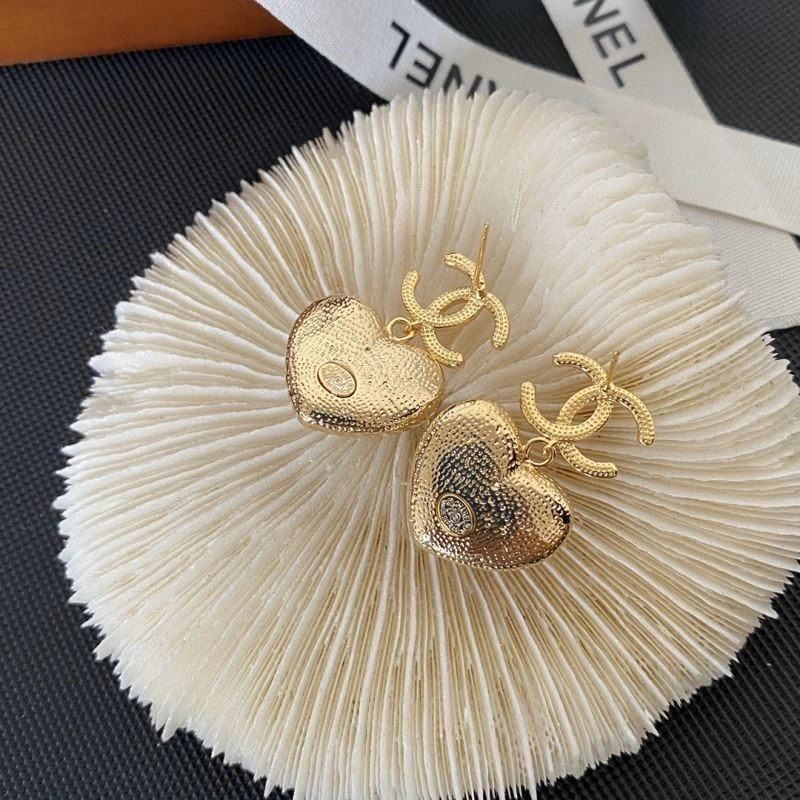 Comfortable Chanel Earrings 223807