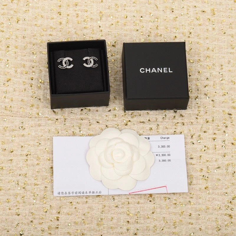 Resilient Chanel Earrings 223815