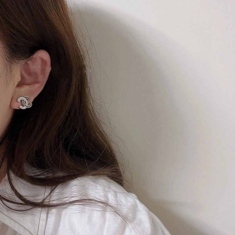 Resilient Chanel Earrings 223815