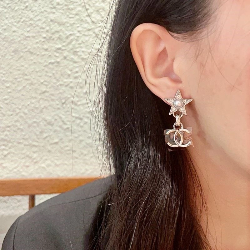 Breathable Chanel Earrings 223820