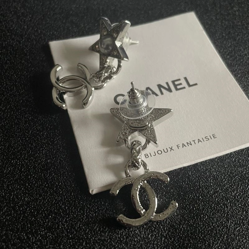 Breathable Chanel Earrings 223820