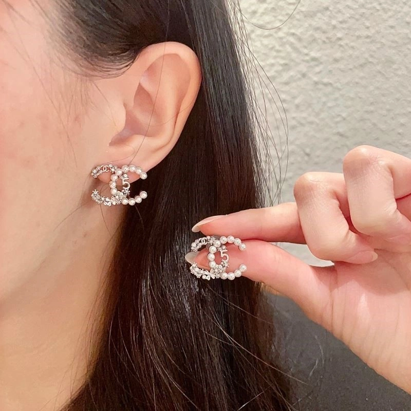 Chanel Earrings Bold 223869