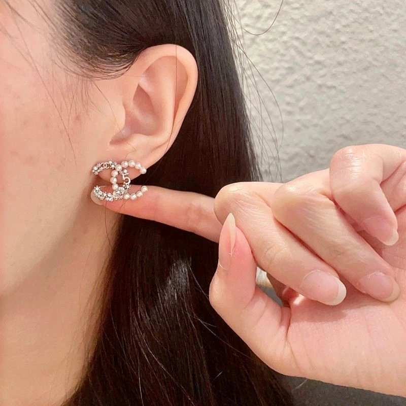 Chanel Earrings Bold 223869