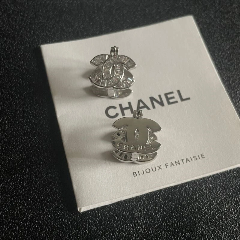 Chanel Earrings Comfortable 223803