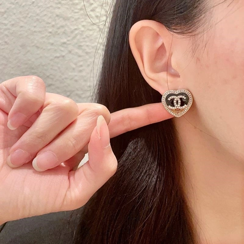 HighPerformance Chanel Earrings 223810