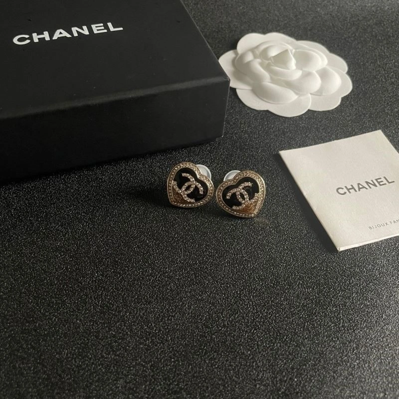 HighPerformance Chanel Earrings 223810