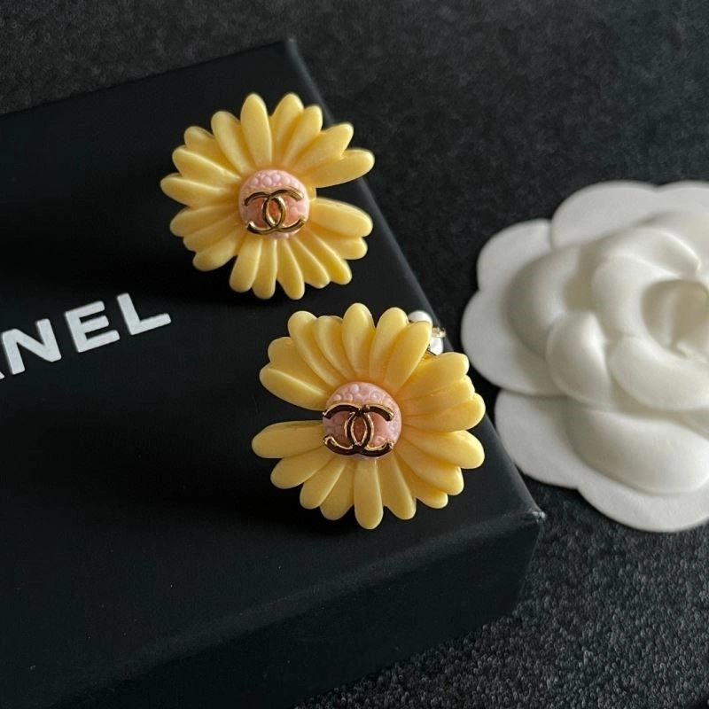 TechFriendly Chanel Earrings 223799