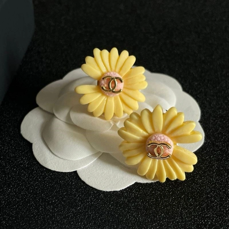 TechFriendly Chanel Earrings 223799