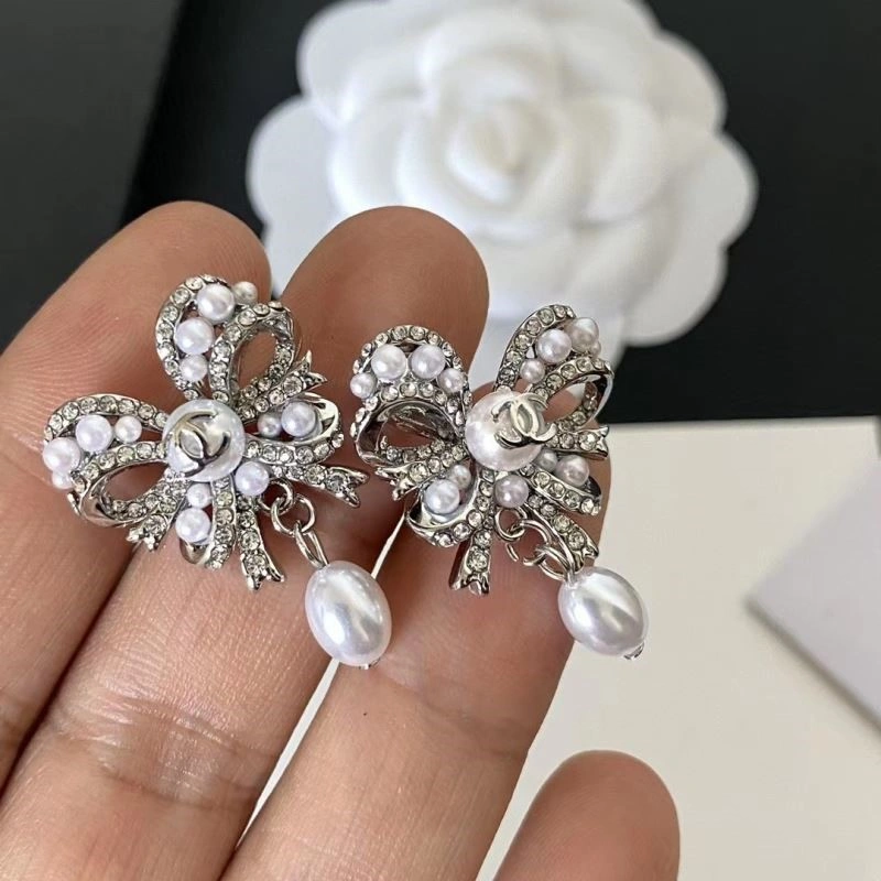 Chanel Earrings EyeCatching 223795