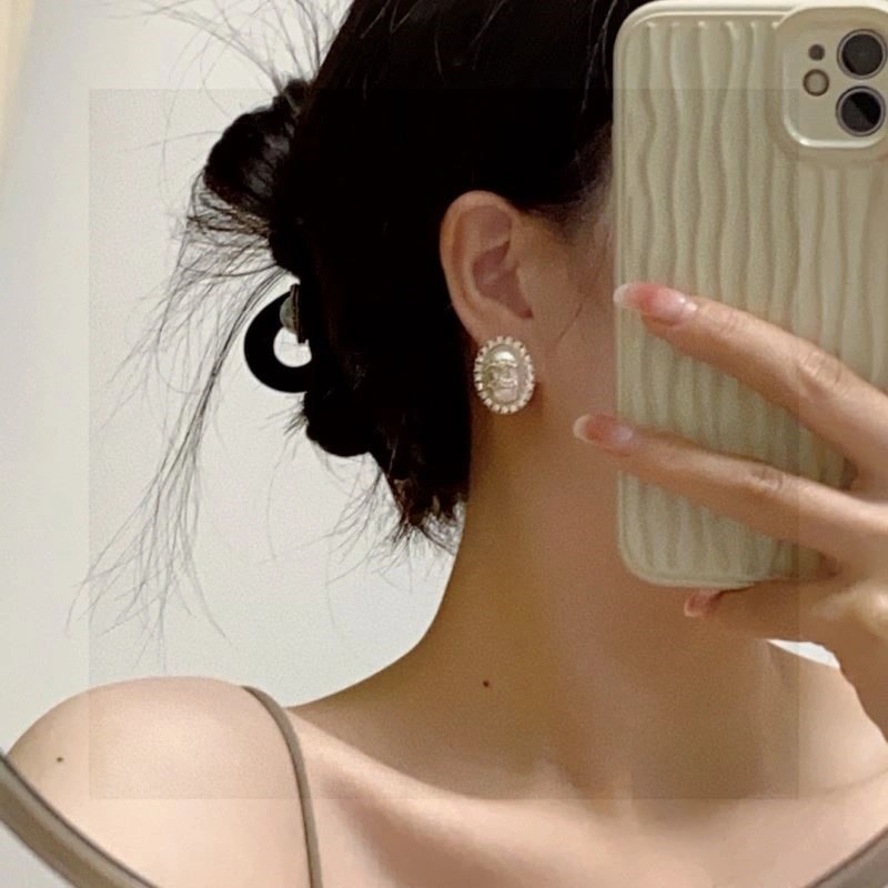 ComfortFit Chanel Earrings 223787