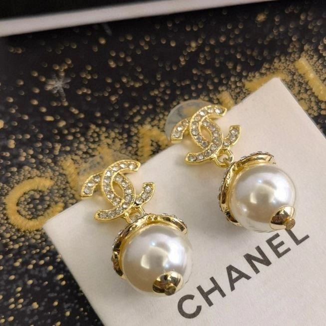 Supportive Chanel Earrings 223769