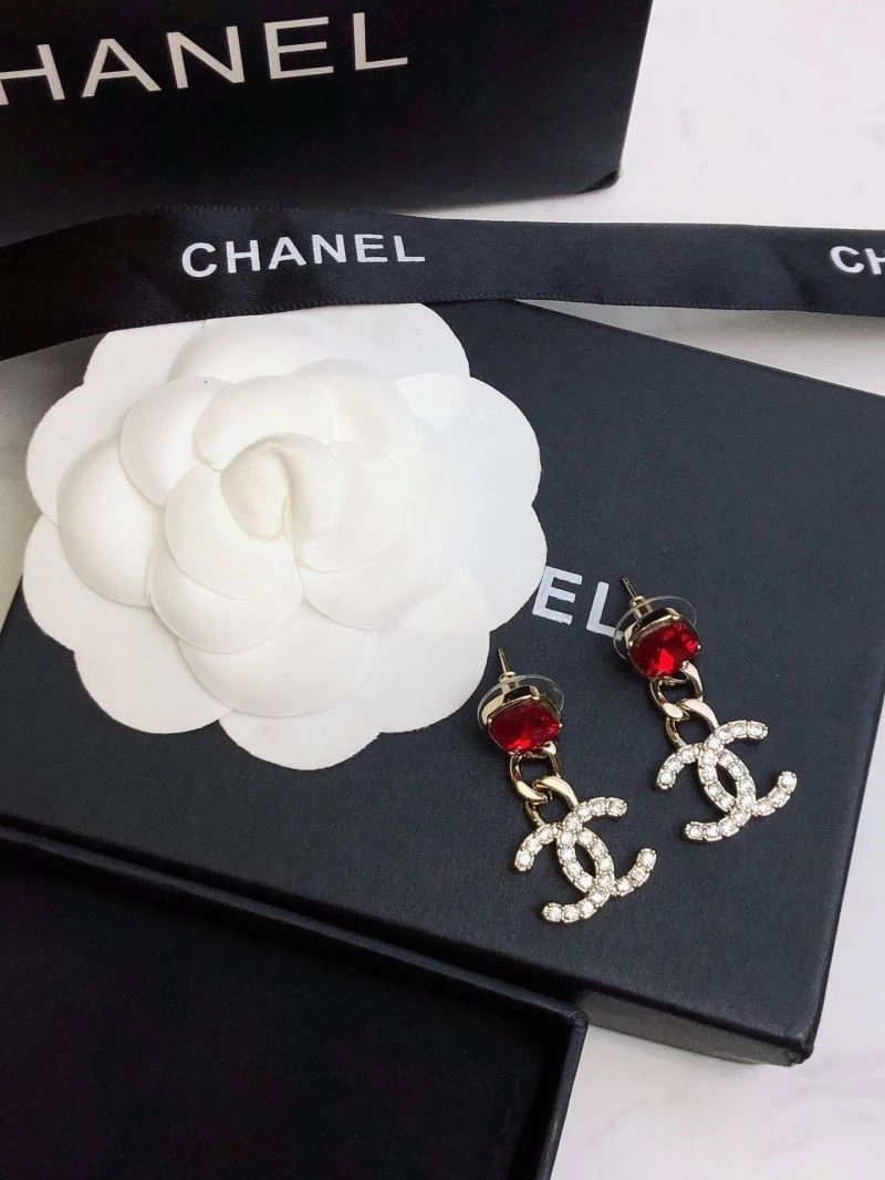 Chanel Earrings Comfortable 223757