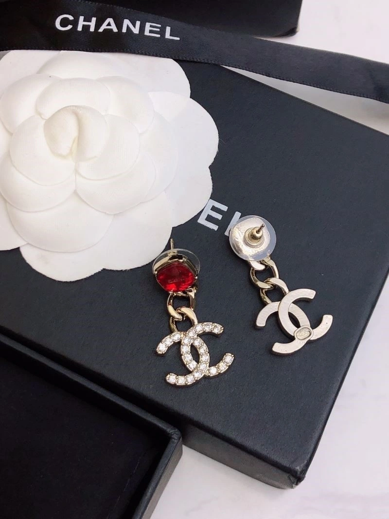 Chanel Earrings Comfortable 223757