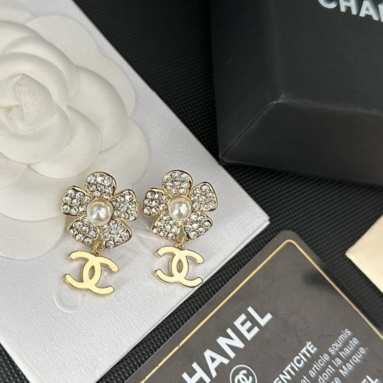 Chanel Earrings Tailored 223761