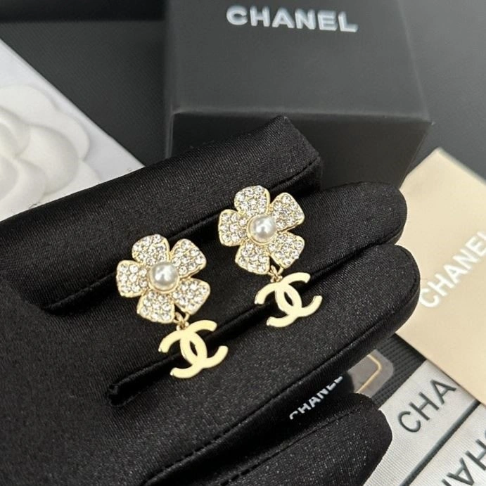 Chanel Earrings Tailored 223761