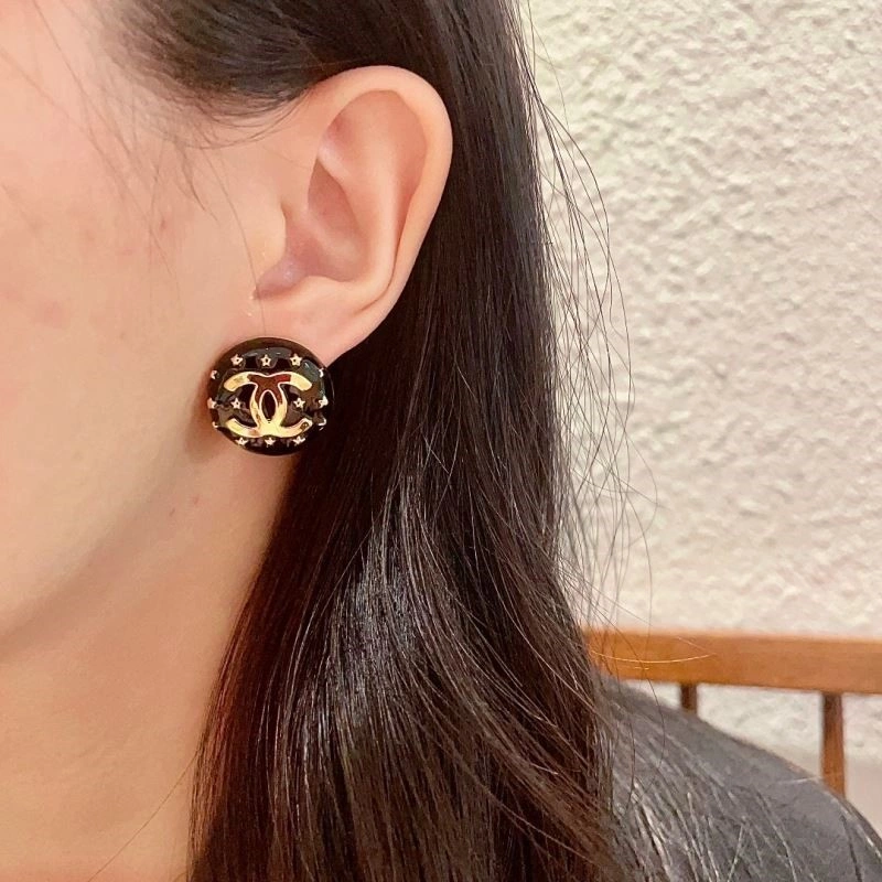 Durable Chanel Earrings 223752