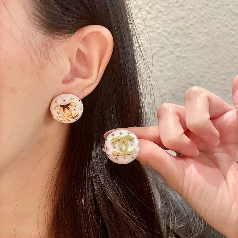 Chanel Earrings Packable 223736