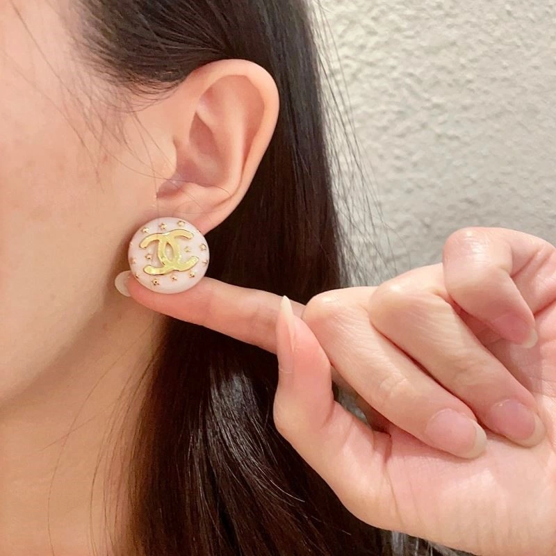 Chanel Earrings Packable 223736