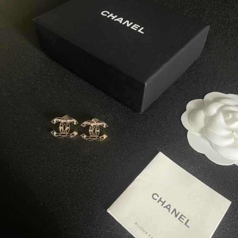 Chanel Earrings SmoothTexture 223743