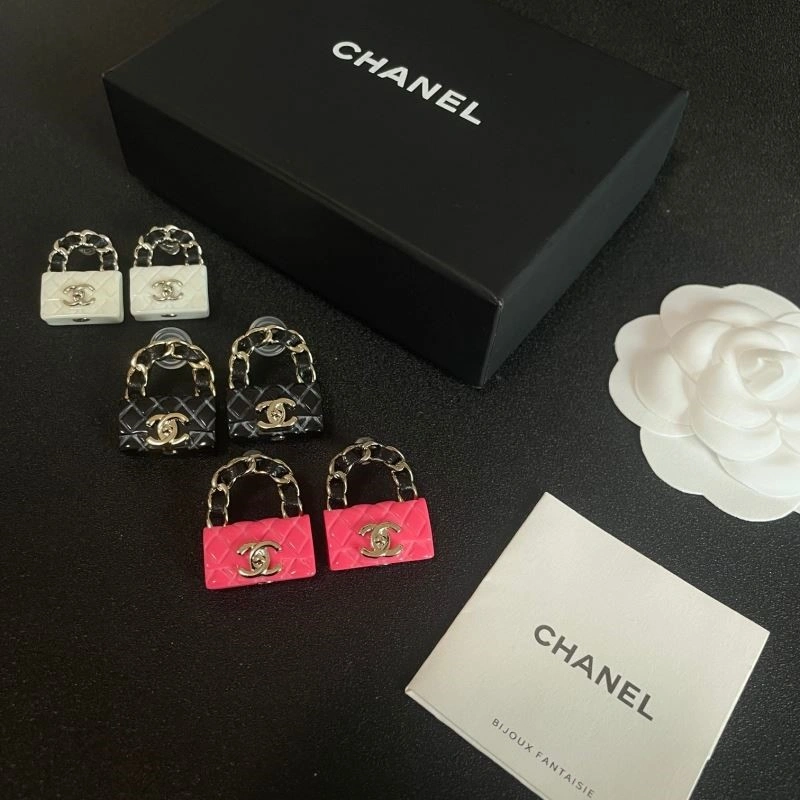 Effortless Chanel Earrings 223747