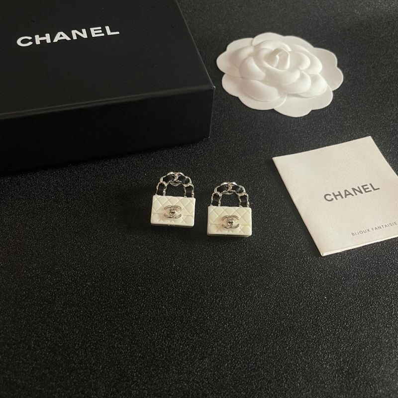 FashionForward Chanel Earrings 223746