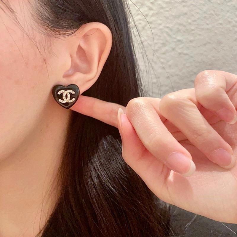 Chanel Earrings Comfortable 223776