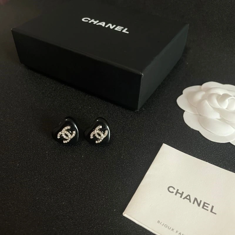 Chanel Earrings Comfortable 223776