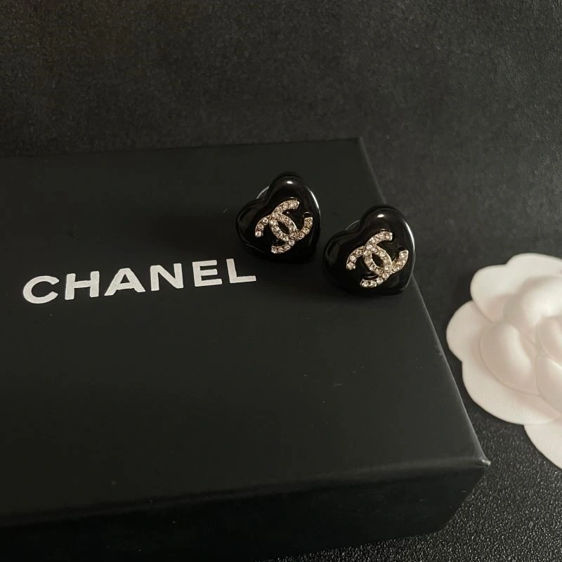 Chanel Earrings Comfortable 223776