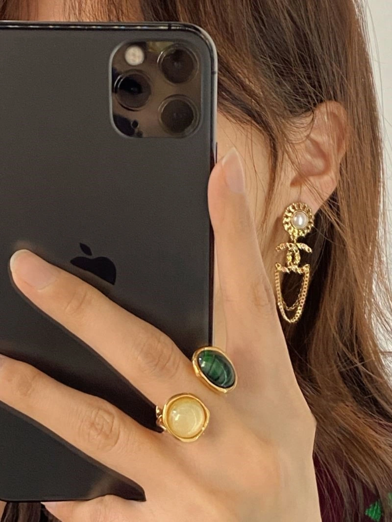 NewStyle Chanel Earrings 223721