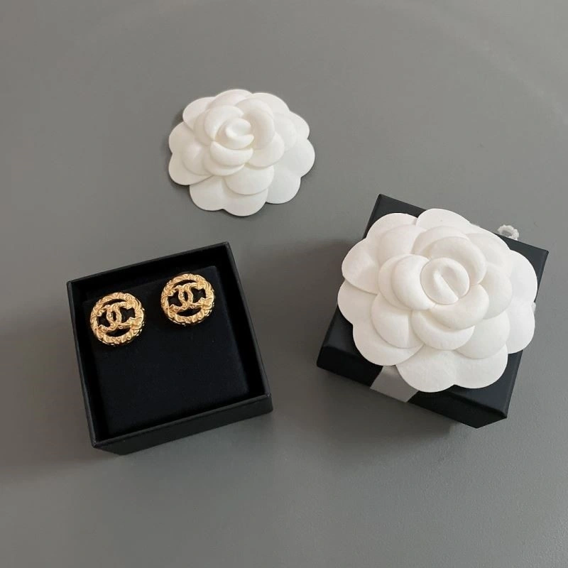 Trendsetting Chanel Earrings 223780