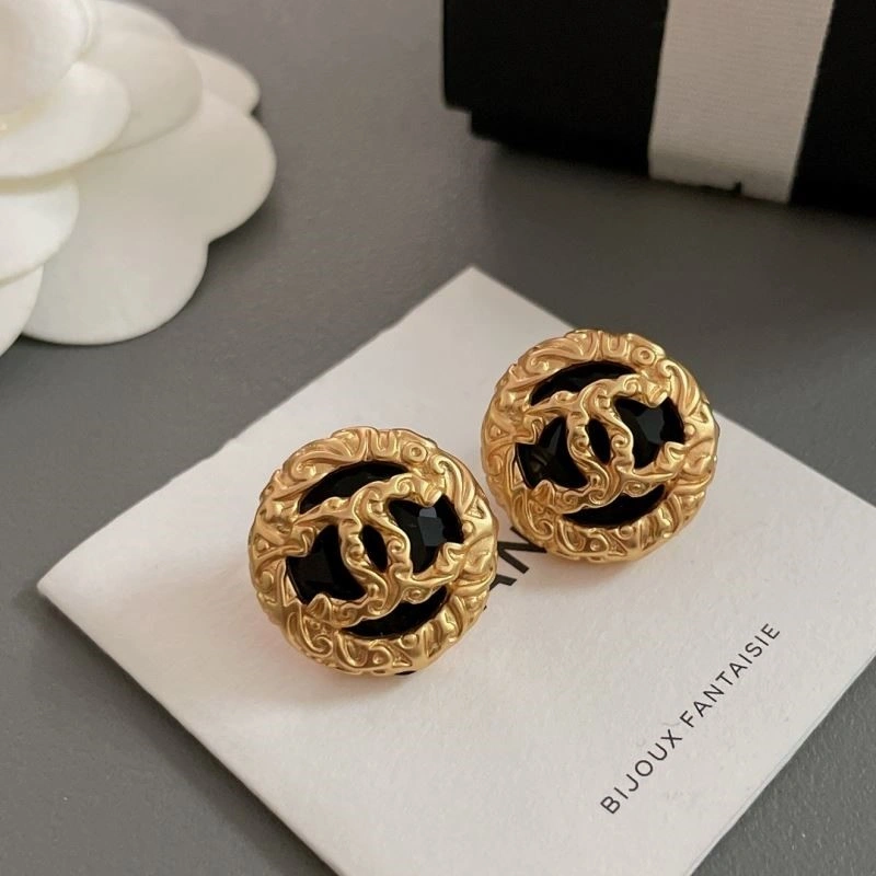 Trendsetting Chanel Earrings 223780