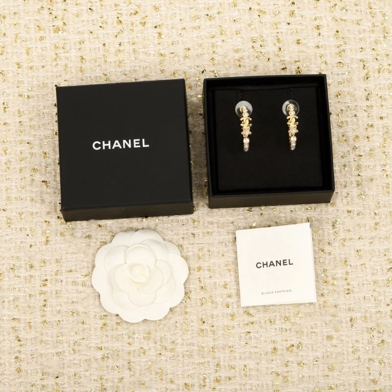 Chanel Earrings Comfortable 223725