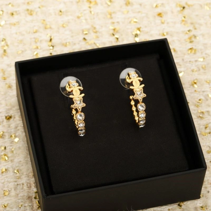 Chanel Earrings Comfortable 223725