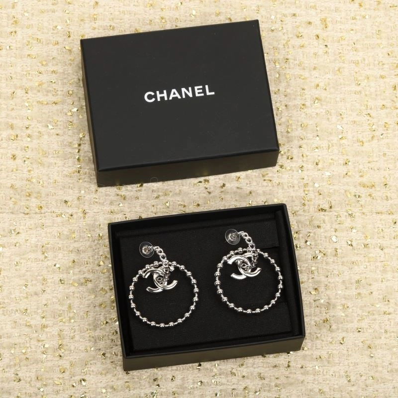 Chanel Earrings Vibrant 223702