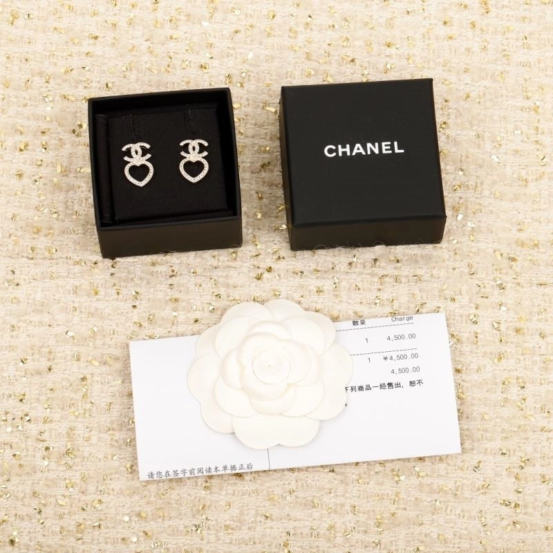 Chanel Earrings Soft 223707