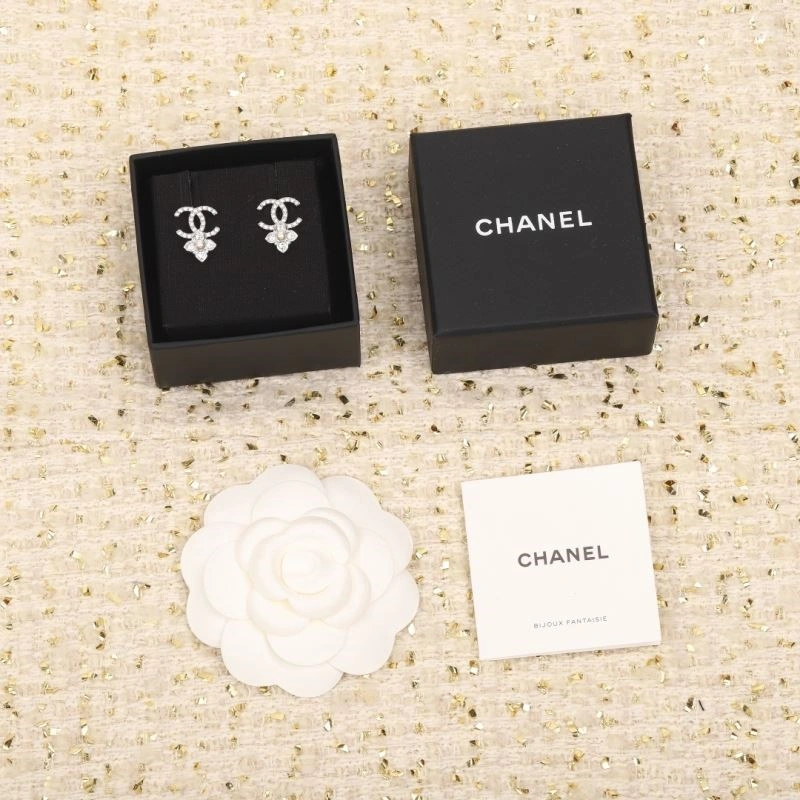Chanel Earrings Bold 223700