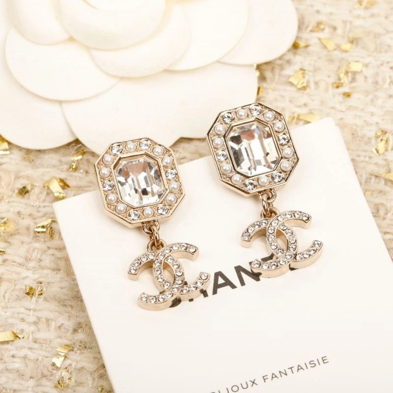 Chanel Earrings SoftTouch 223708