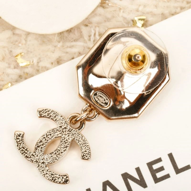 Chanel Earrings SoftTouch 223708