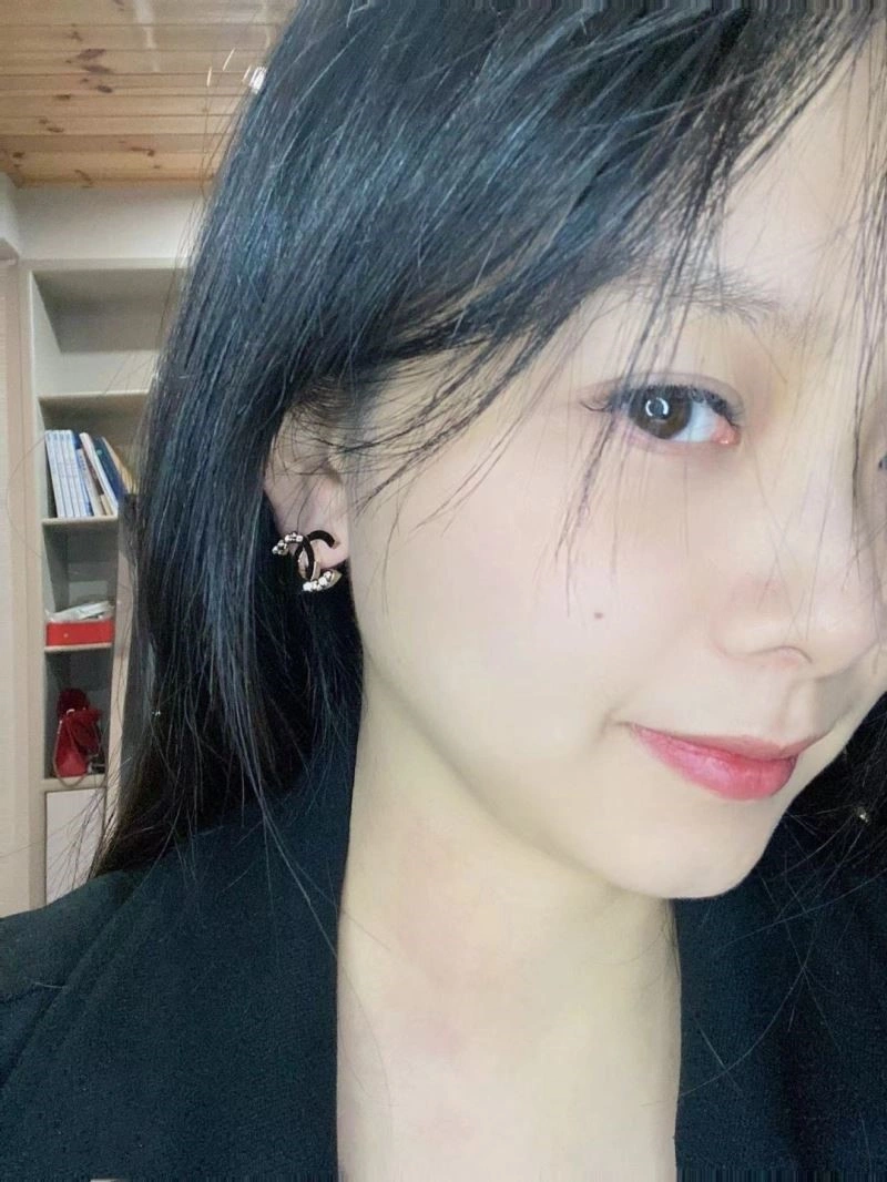 FashionForward Chanel Earrings 223764