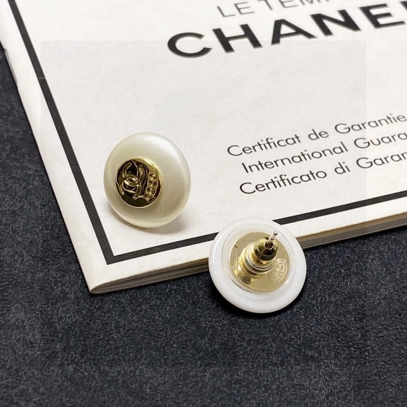 Chanel Earrings Compact 223697