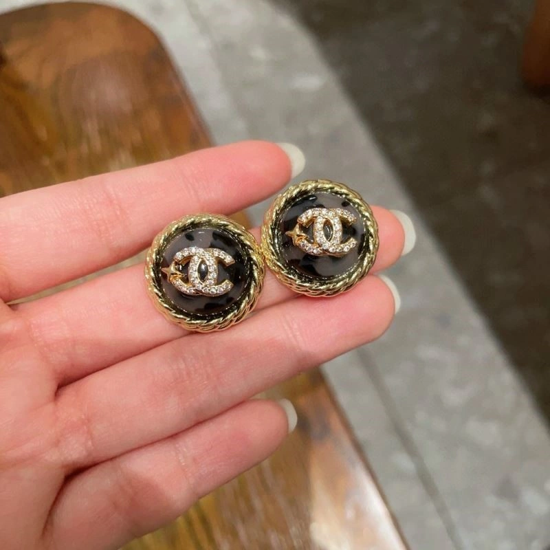 Chanel Earrings ModernLook 223740