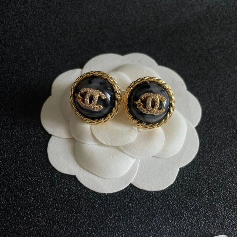 Chanel Earrings ModernLook 223740