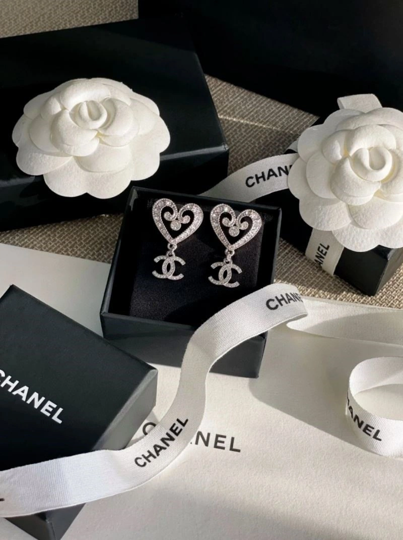 Versatile Chanel Earrings 223681