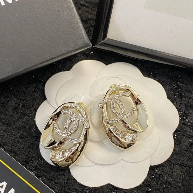 Fashionable Chanel Earrings 223666